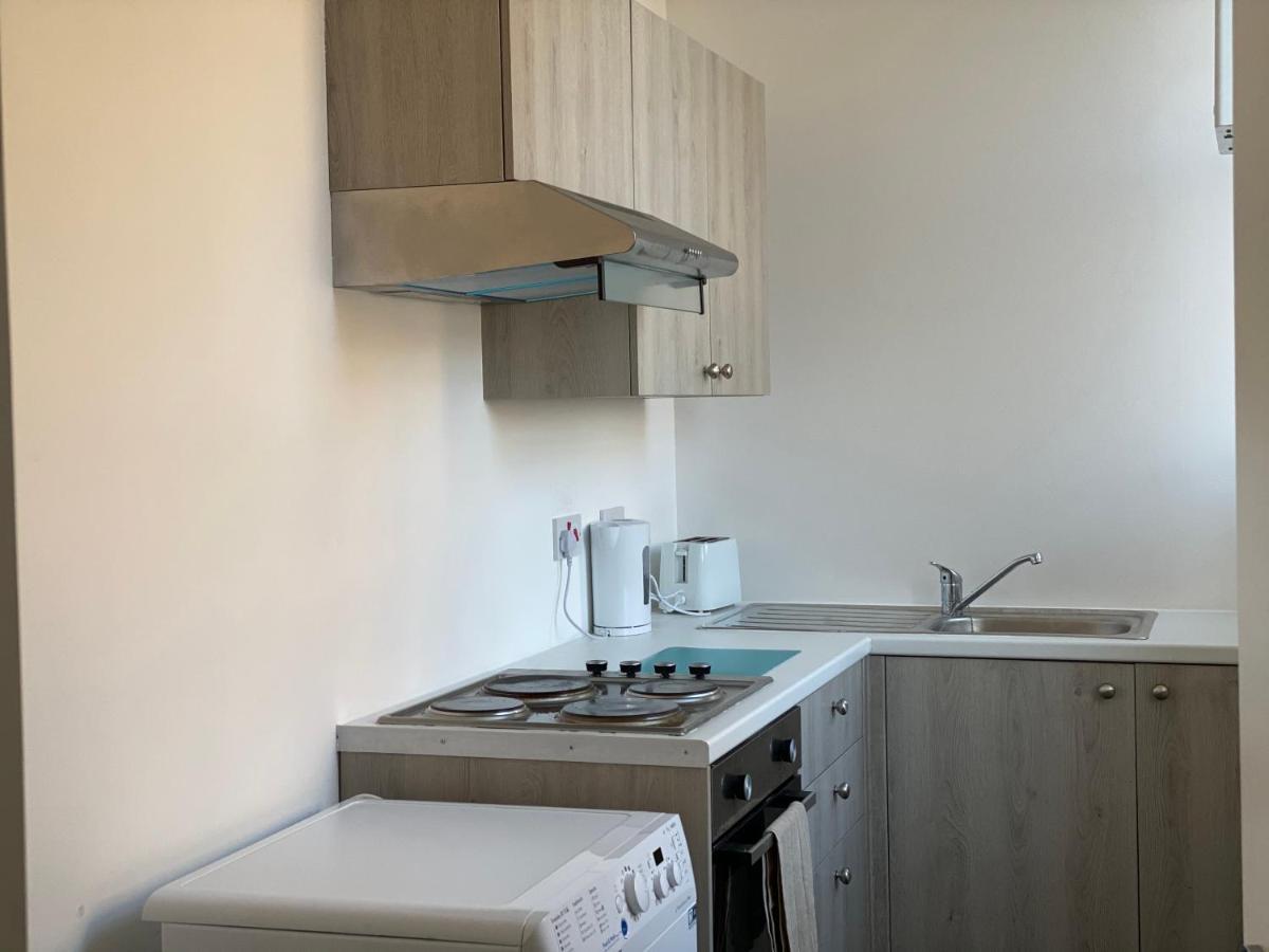 Carvetii - Edward House B - 2 Dbl Bed 1St Floor Flat Apartment Дънфърмлин Екстериор снимка